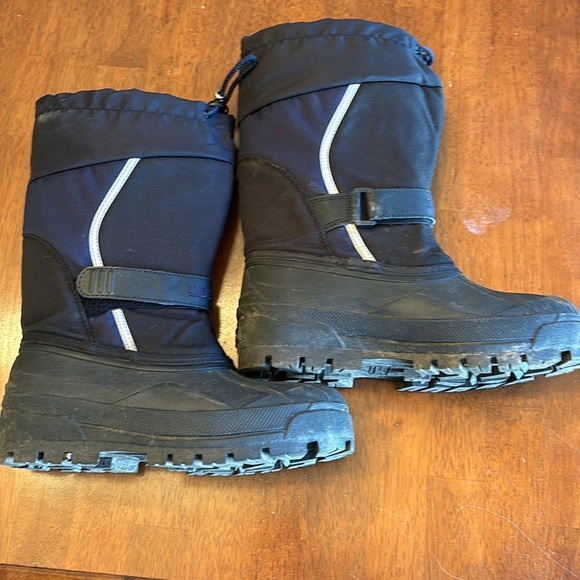 Kid size 5 LL Bean winter boots - Picture 4 of 5